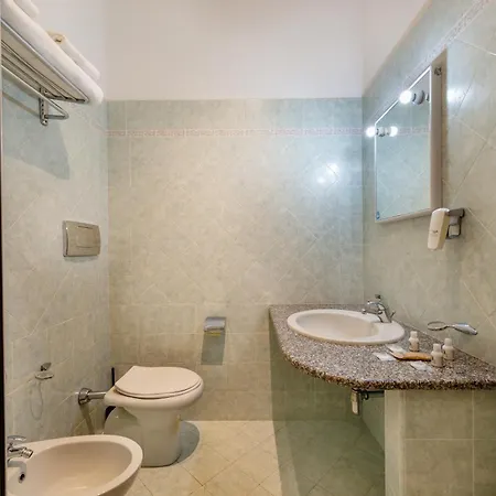 Le Mimose סאן תאודורו