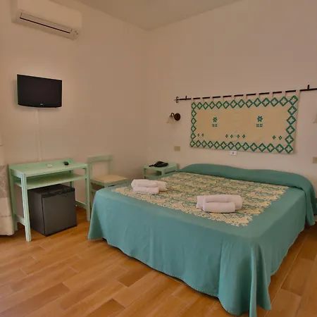 Le Mimose 산테오도로