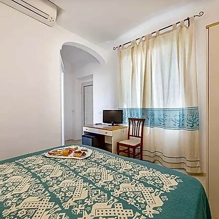 Hotel Le Mimose 3*