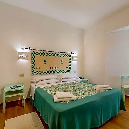 Le Mimose Hotel San Teodoro (Sardinia)