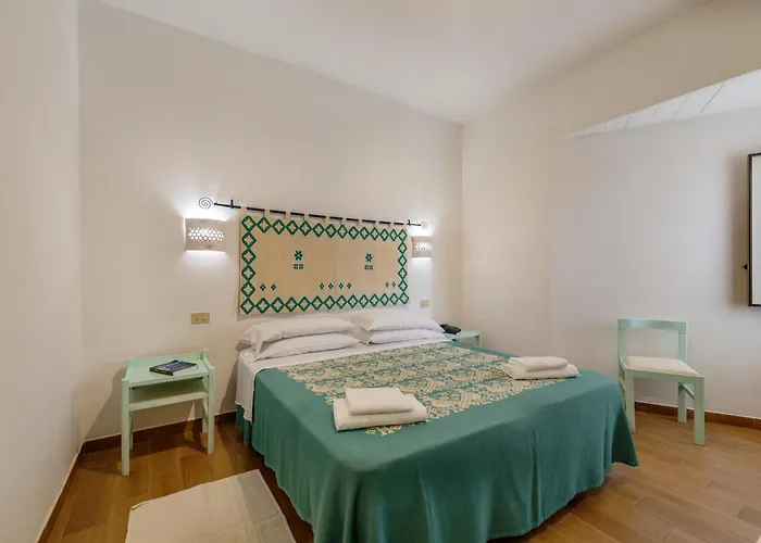 Le Mimose 3* San Teodoro (Sardinia)